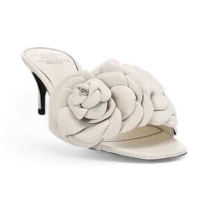 NEW Valentino Garavani Off White Leather Atelier 03 Rose Edition Heeled Sandal